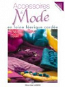 Accessoires de Mode en laine ferique carde : 56 crations originales par Armani