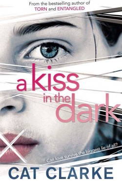 A kiss in the dark par Clarke