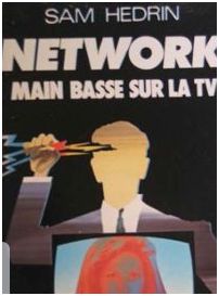 network main basse sur la tv par Sam Hedrin