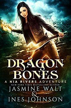 Nia Rivers Adventures, tome 1 : Dragon Bones par Jasmine Walt