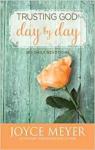 Trusting God day by day par Meyer