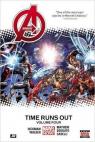 Avengers: Time Runs Out Volume 4 par Hickman