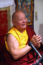  Khenpo Karthar Rimpotch