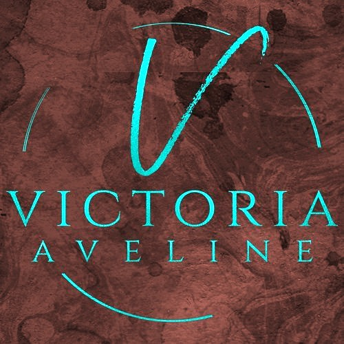 Victoria Aveline